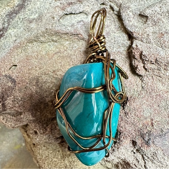 Blue Pendant Gemstone Green Chalcedony Necklace Wire Wrapped 4271 Y - Picture 8 of 10